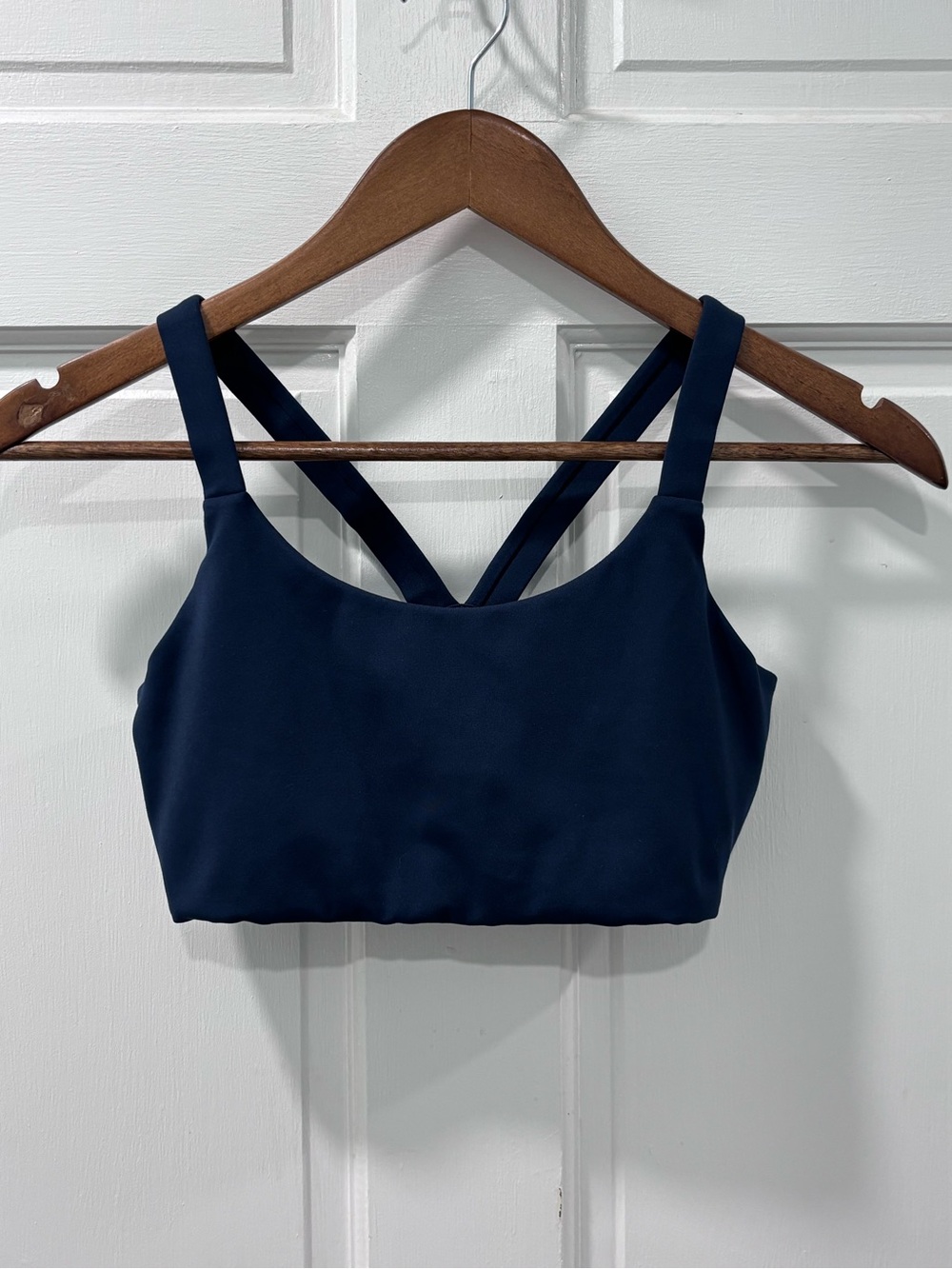 Girlfriend Collective Women’s Lou V-Back Sports Bra Size Small Navy Blue EUC